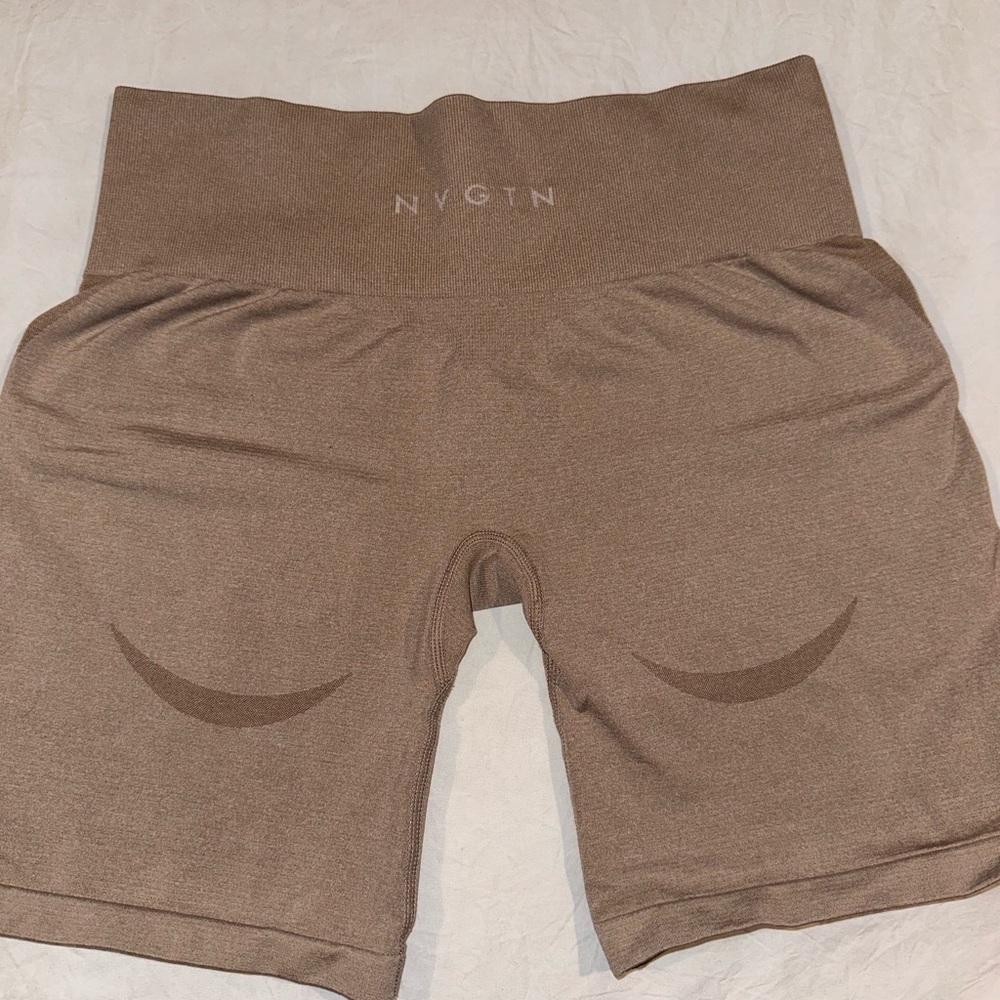 NVGTN Beige Contour Seamless Shorts